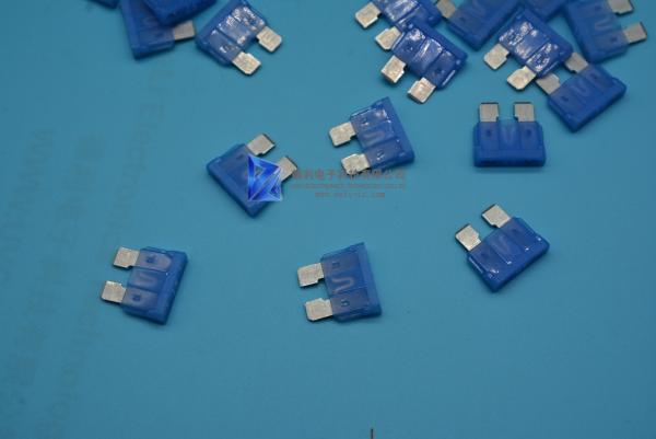 0287015.PXCN Blade Fuse Rated 32V Littlfue Auto Insert Fuse 15A Auto Insurance