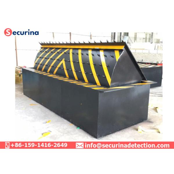 IP68 Waterproof Rating Traffic Barricades Security Road Blocker For Militory And Jail
