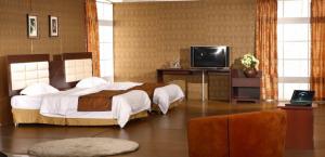 Wholesale Serviced Apartments Furniture,Fabric Headboard,Bed,Nightstand,TV Cabinet,Luaage Rack/Table,Desk, Made by MDF/Melamine from china suppliers