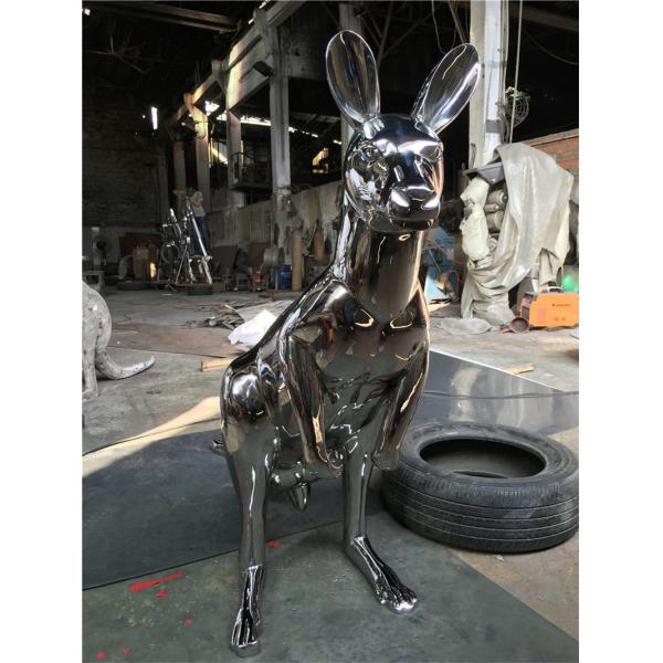 Mirror Kangaroo Metal Animal Sculptures Floor Installation Giant Animal Statues