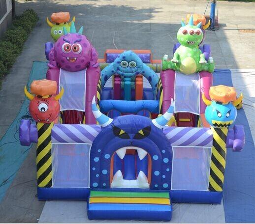 Large Size Outdoor jumping Inflatable Castle WIith Slide Best Selling Top
