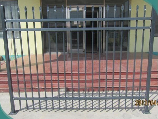 Crimped /pressed Spear Diplomat fence Panels H1800mm*W2450mm 19mm upright Picket