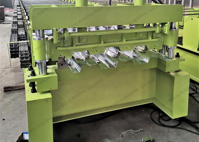 50Hz Metal Deck Roll Forming Machine 15kw Floor Deck Machine
