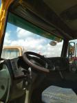 Yellow Used Tractor Trucks HOWO 6x4 Tractor 375 Heavy Work Transportation