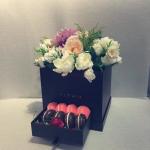 Square Flower Packaging Boxes Preserved Rose Chocolate Corrugated Cardboard
