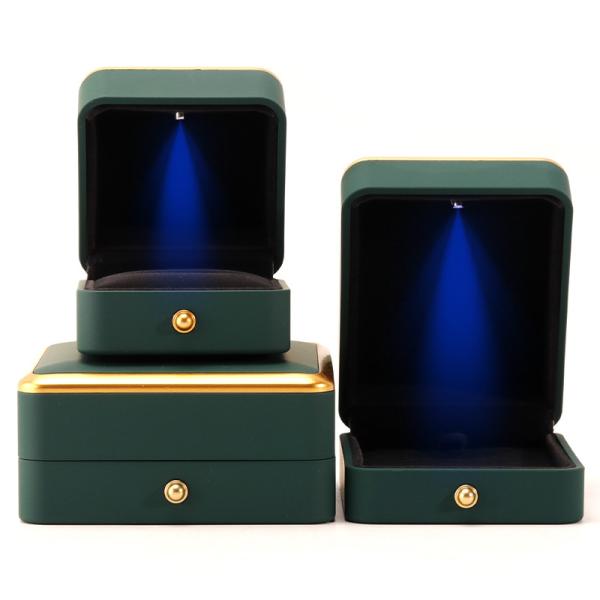 Square Green LED Jewelry Box for Luxury Packaging of Necklaces and Rings