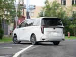 GAC M8 Trumpchi Car MPV Fast Electric New Energy Vehicle 180Km/h