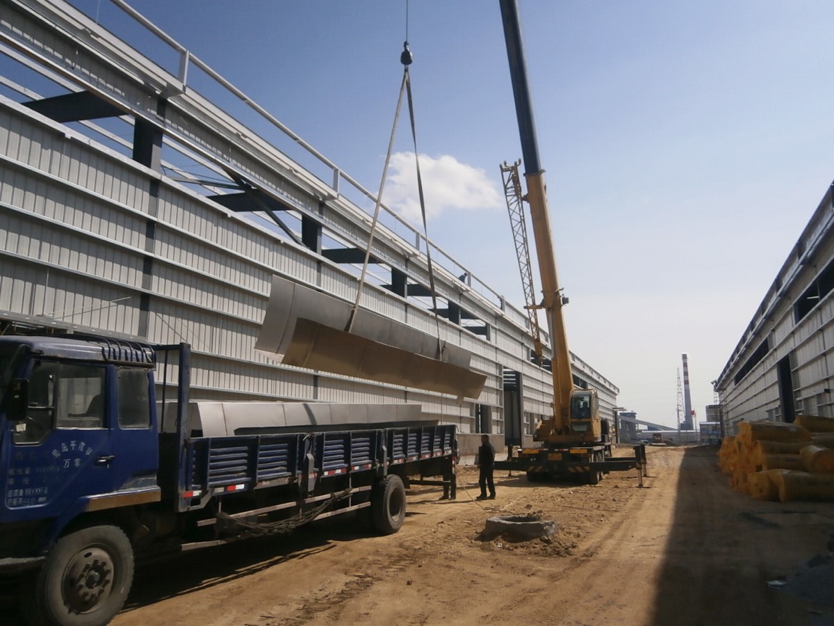 Customizable Prefabricated Steel Structure Warehouse Featuring Steel Color Sheet Cladding