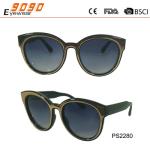 New style sunglasses with 100% UV protection lens,suitable for men and women