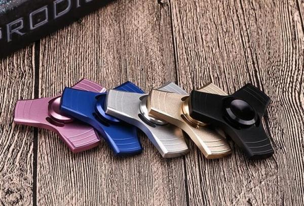 Desk toy spinner aluminium colorful fidget metal tri angle fight edc aluminum