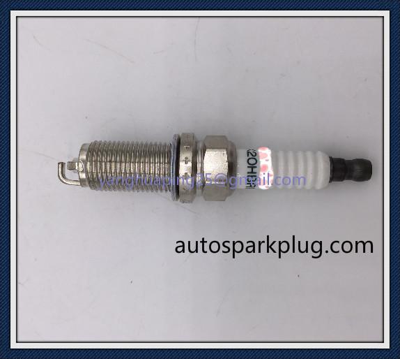 Car Engine Auto Parts Spark Plug FK20HBR11 For 90919-01249 CROWN Saloon AURION