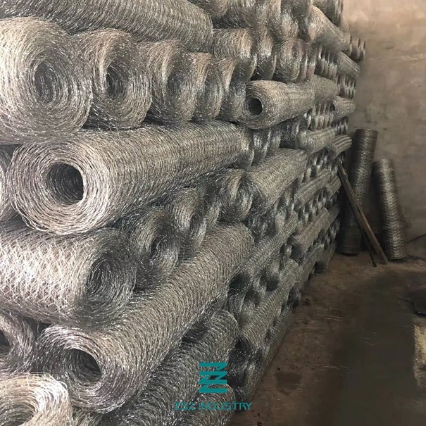 Hexagonal Wire Mesh Fence Rolls Galvanized Mesh Roll For Stone Cage 2 X 1 X 1m