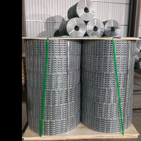 Long Lasting CWC Pipeline Reinforced Mesh Galvanized Wire 140m 280m Length