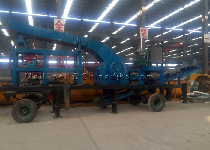 Mobile Crushing Station 100TPH 55HP Diesel Hammer Crusher With Feeder