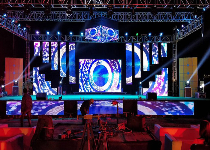 4500cd 3840Hz Outdoor Stage Rental LED Screen Nationstar Gold Thread