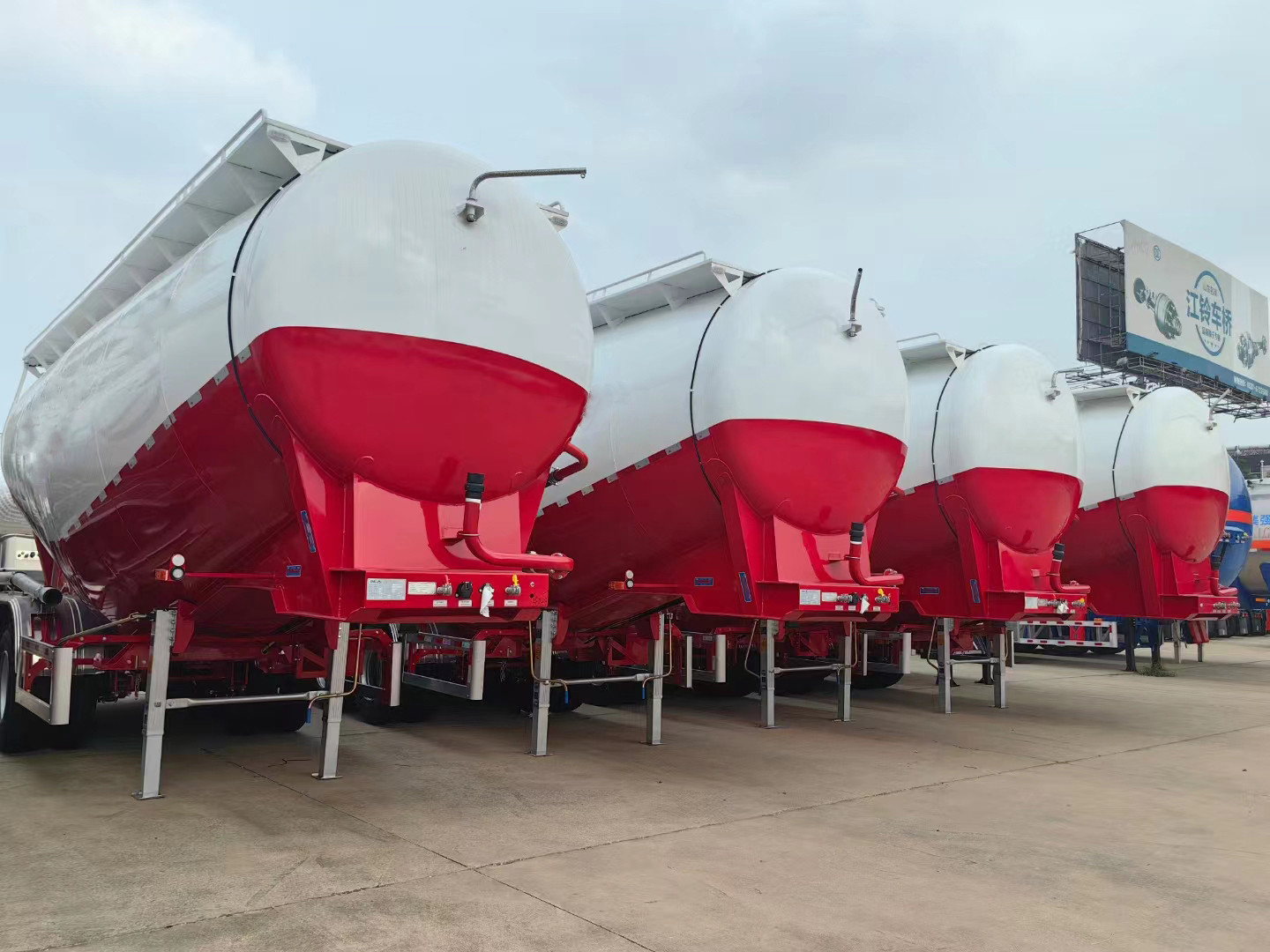 Cement Pneumatic Trailer Bulk Cement Trailer For Sale