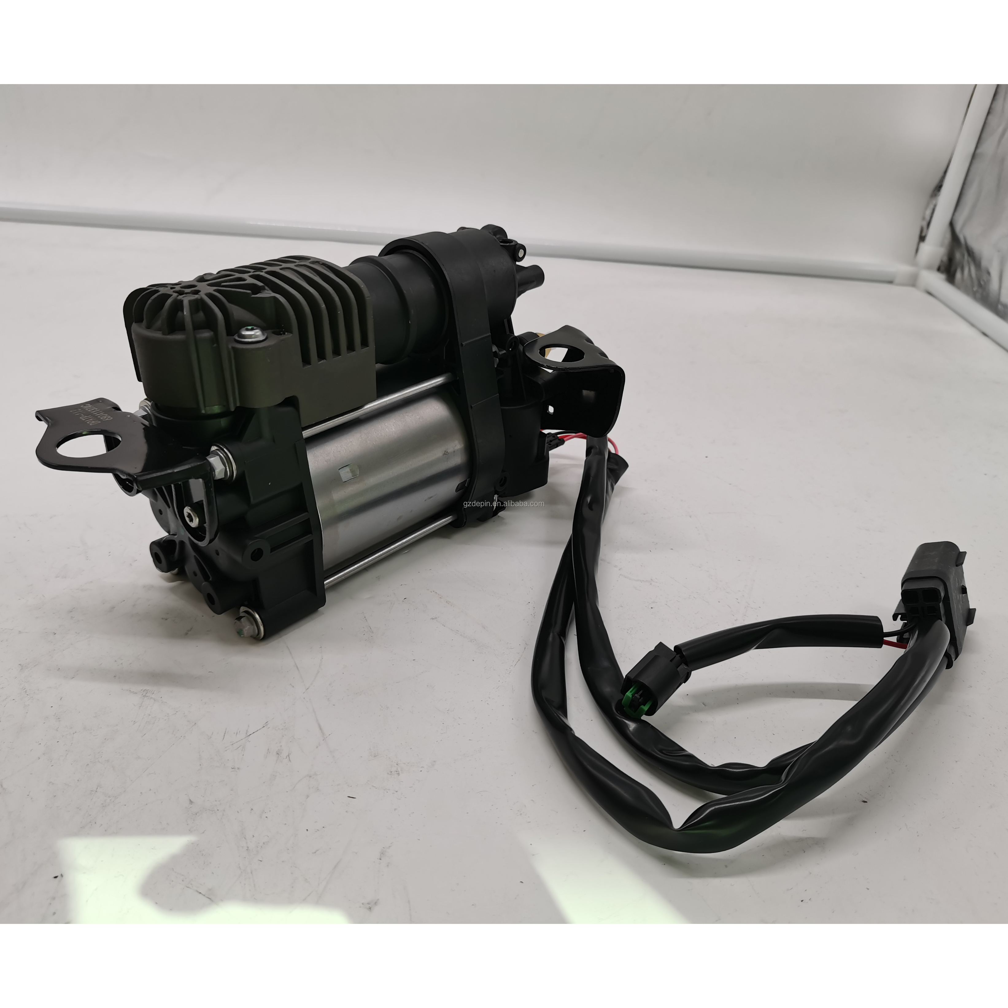 68041137AC Air Suspension Compressor Pump For Grand Cherokee Volvo XC60 XC90 Maserati Levante