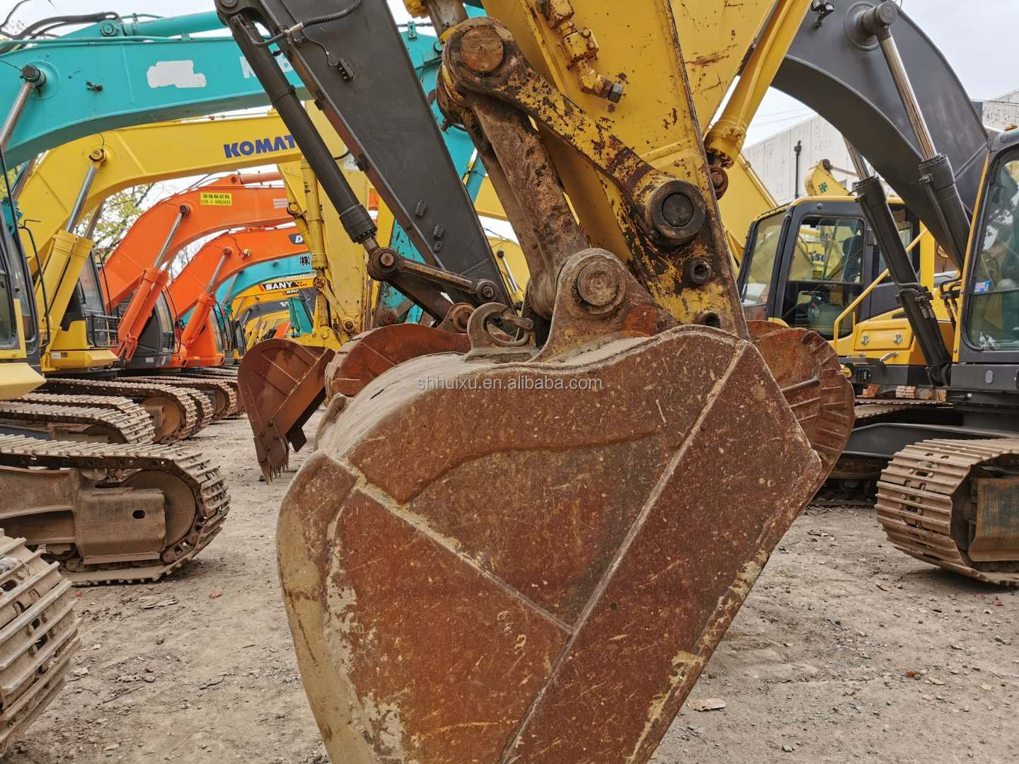 Komatsu Hot sale used Komatsu PC230 crawler excavator second hand digging machine for sale Komatsu Excavator