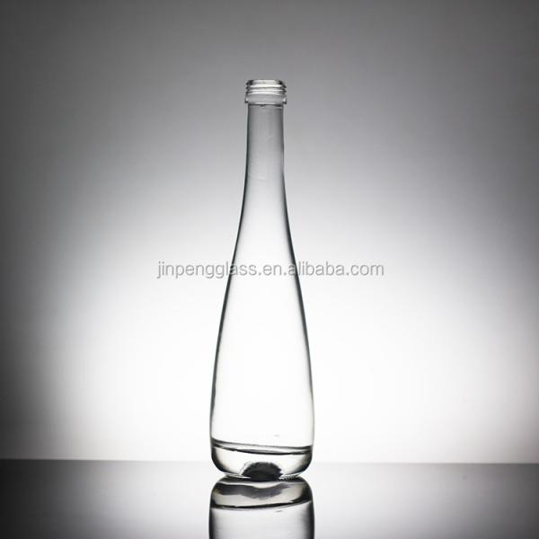 Elegant Japanese Sake Alcohol Bottle 500ml Distinctive Glass with Sealing Type Cork