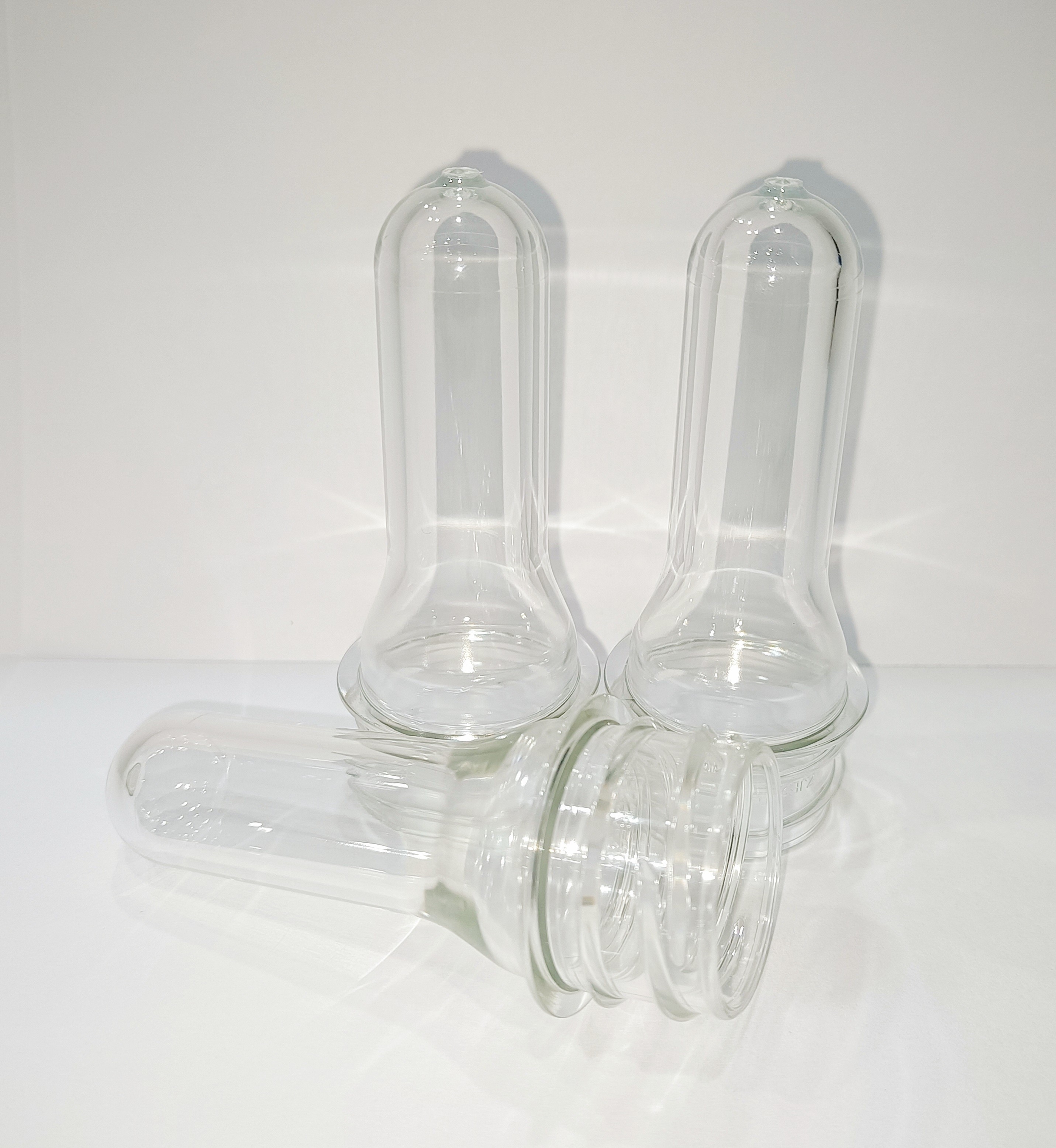 Lightweight PET Bottles Preform 28mm 32mm 38mm 48mm Bottle Neck Optional