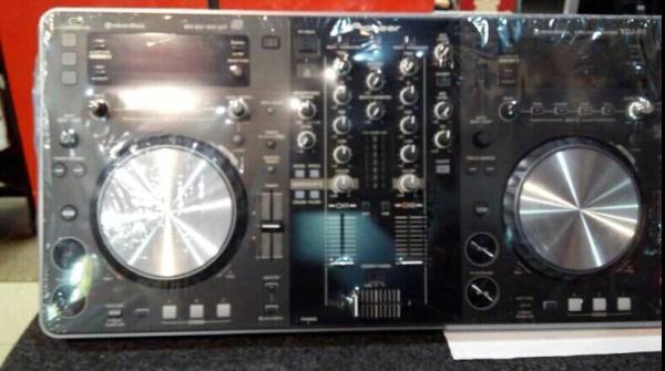 Sell pioneer series disc machine, Ryan sound mixing machine, primary source,