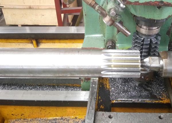 Custom Made Straight Sided Spline Gear Shaft AISI 4140 Steel in Drive Applicatio