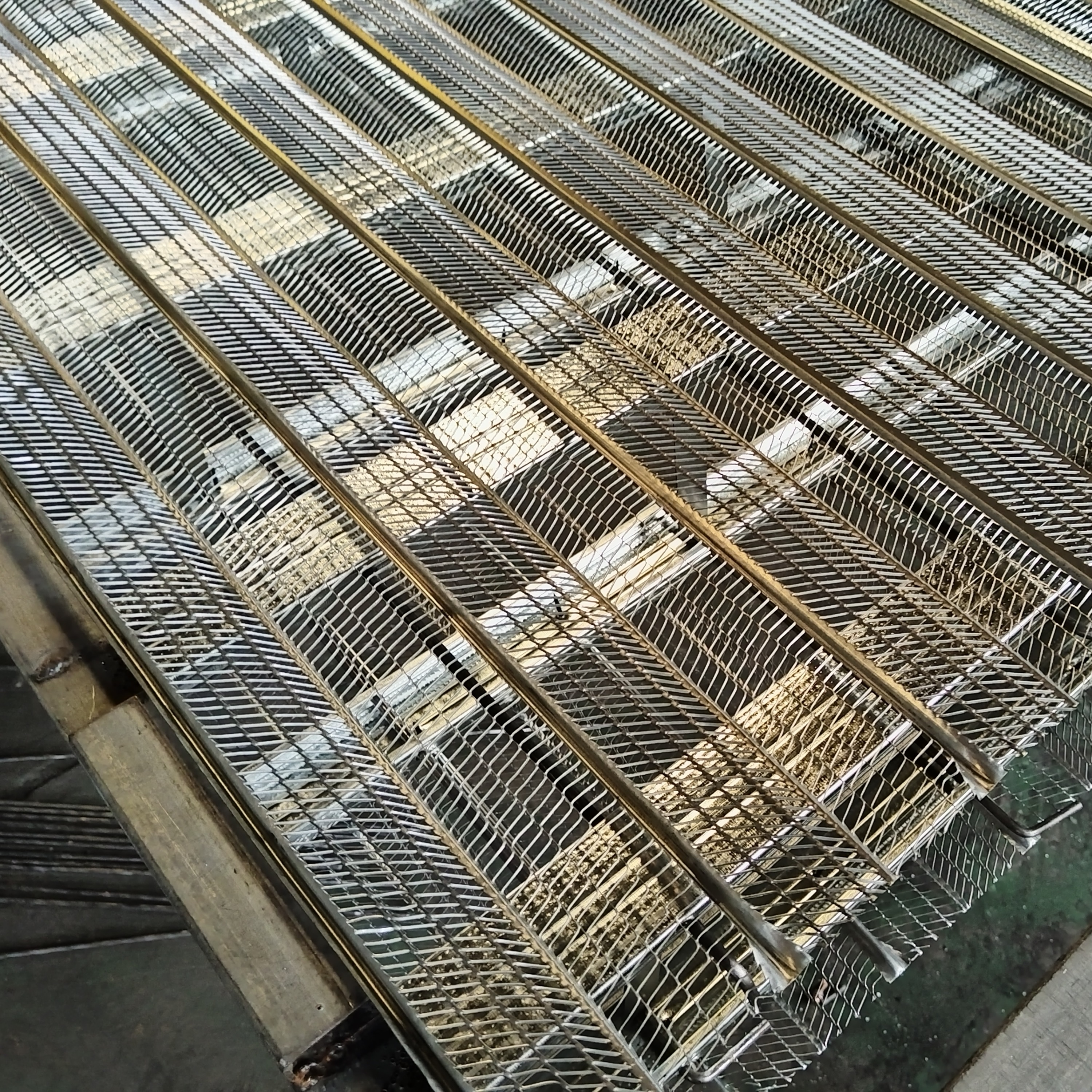 Permanent Steel Formwork Cement Pouring Formwork Reinforcement Mesh