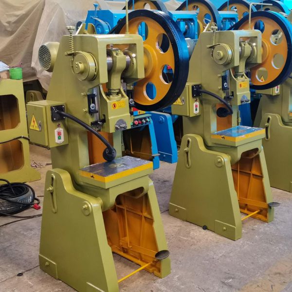 12T Small Power Press Machine , 130mm CNC Hydraulic Plate Punching Machine For Mini Parts