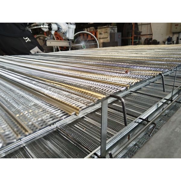 Galvanized Expanded Metal Mesh Cement Pouring Formwork for Swimming Pool Construction