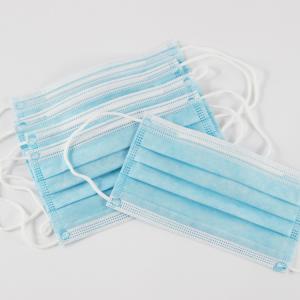 Wholesale Eco Friendly Disposable Medical Face Mask Convenient 17.5*9.5cm Adult Size from china suppliers