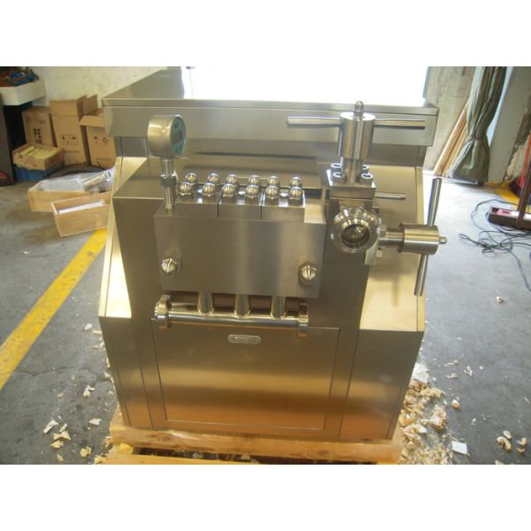 Eco Friendly Vacuum Mixer Homogenizer , Industrial Mixing Equipment