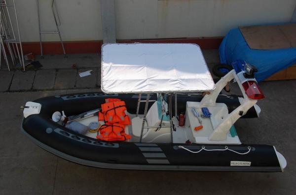 235 KGS Largest Inflatable Boat , Simple Design Inflatable Fishing Boats With