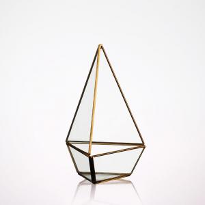 China Handmade Glass Homeware Irregular Diamond Shaped Desktop Glass Terrarium Planter on sale