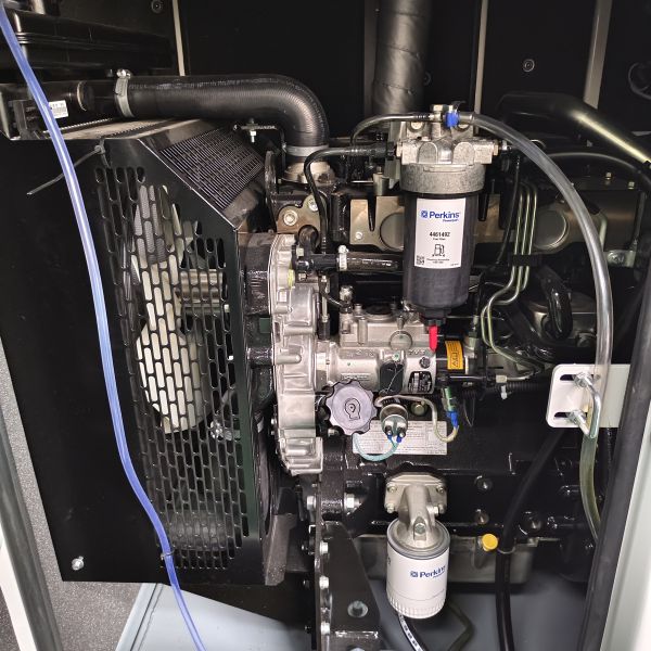 SHX 1100kva Quiet Diesel Generator C1100 D5 With Cummins Engine For Data Centre Reliable Power Supply