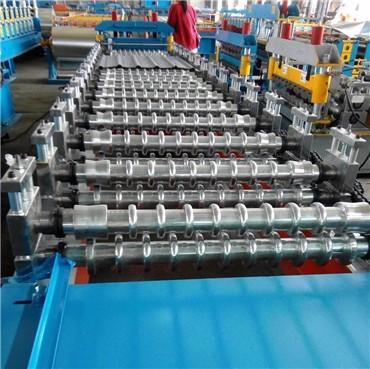 PLC System Roof Roll Forming Machine / Metal Roofing Forming Machine 7.5KW