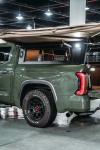 Black Toyota Tundra Pickup Bed Cover with Trunk Mount and Aluminium Construction