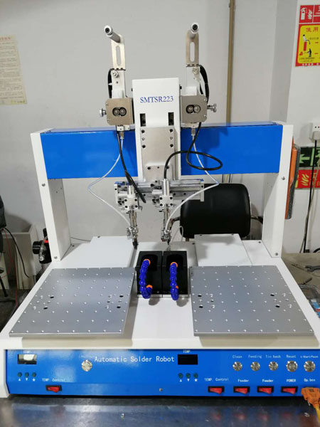 Soldering robot welding machine