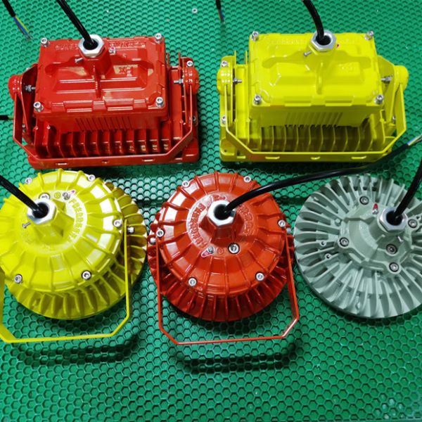 IP66 Certified ATEX Explosion Proof LED High Bay Light For Oil Gas Chemical Mining Environments Efficiency 160lm/w