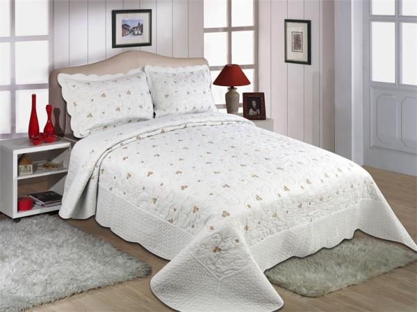 White Color Embroidery Quilt Kits Quick Drying With High Standardized Production