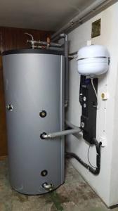Wholesale High Cop Intelligent High Temperature Heat Pump For Cold Climate MDS100D-H from china suppliers