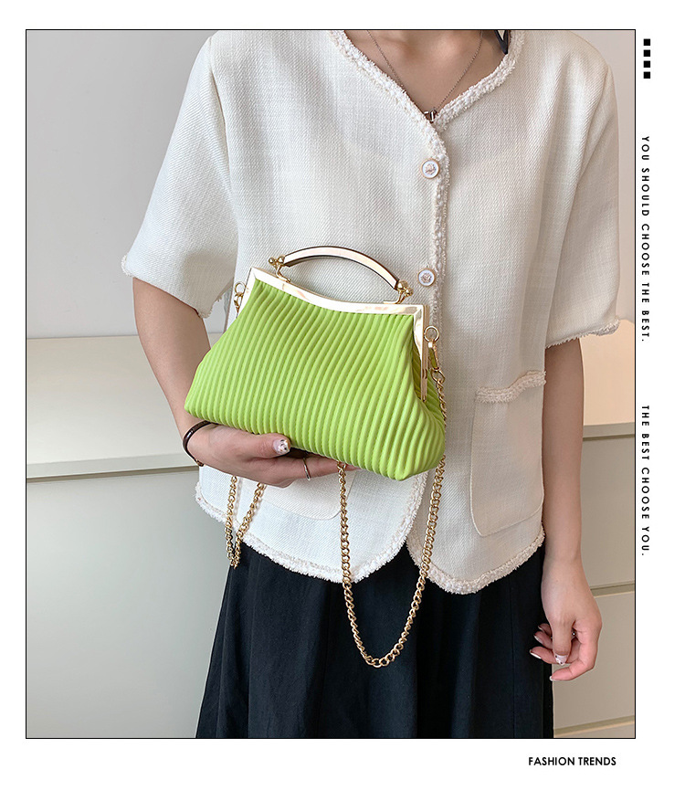 2023 Women's Shoulder Bag Simple Clip Handbag with Chain Strap and PU Leather Material