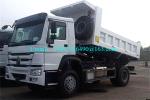 4x2 6 Wheel Dump Truck , Howo Tipper Truck 18m³ Cubage Capacity ZZ3167M3811