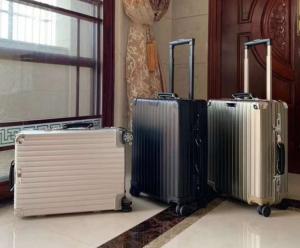 Wholesale Anti Theft ABS Travel Packaging Fingerprint Lock TSA Custom Smart Hard Shell Luggage from china suppliers