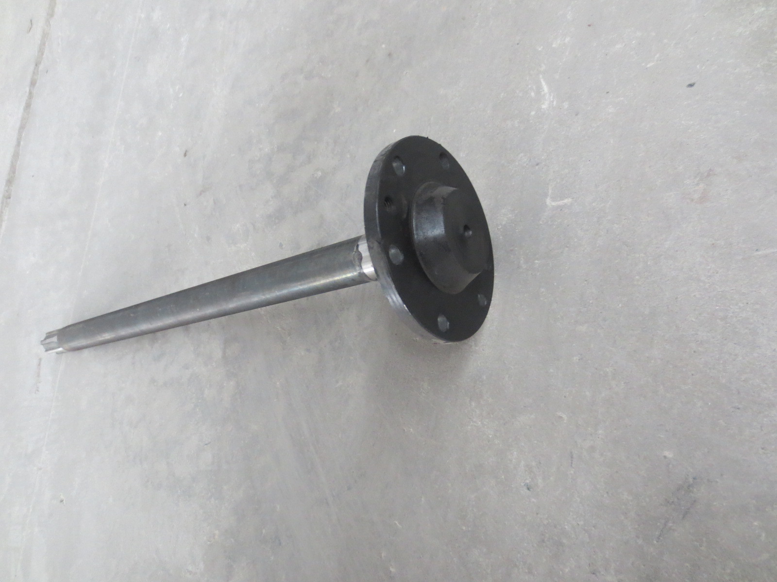 Motorized Rickshaw Spare Parts , 40CR Tricycle Rear Drive Axle Hardness 22 - 28HRC