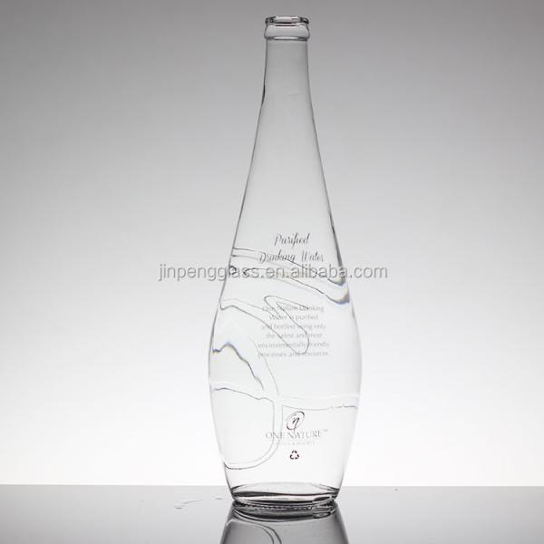 Elegant Japanese Sake Alcohol Bottle 500ml Distinctive Glass with Sealing Type Cork