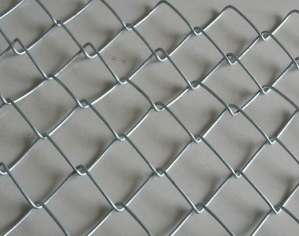 2.5mm/1.5mm 50X50mm PVC Coated Chain Link Fence Wire Mesh Fence