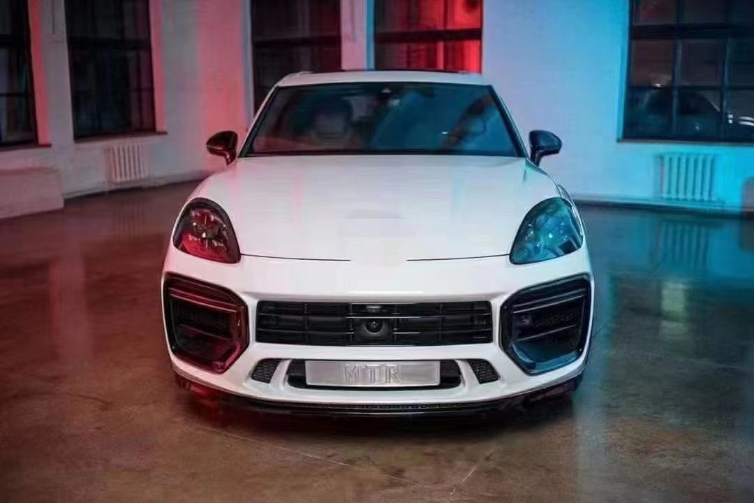 Cayenne Carbon Fiber Body Kit for Porsche Cayenne MTR Dry Carbon Fiber Body Kit Front and Rear Bumpers