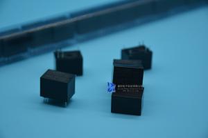Wholesale DIP 5A Coil 12VDC Low Signal Relays HJR4102-L-12VDC-S-Z from china suppliers