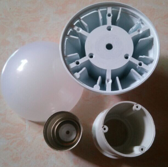 Newly Molded Die-casting Aluminum 9W LED Bulb Housing Yoyee Lighting YY-BL-009-DC-A