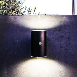 Wholesale Anti Rust Wireless Outdoor Wall Sconce 100LM Solar Motion Sensor Wall Light from china suppliers
